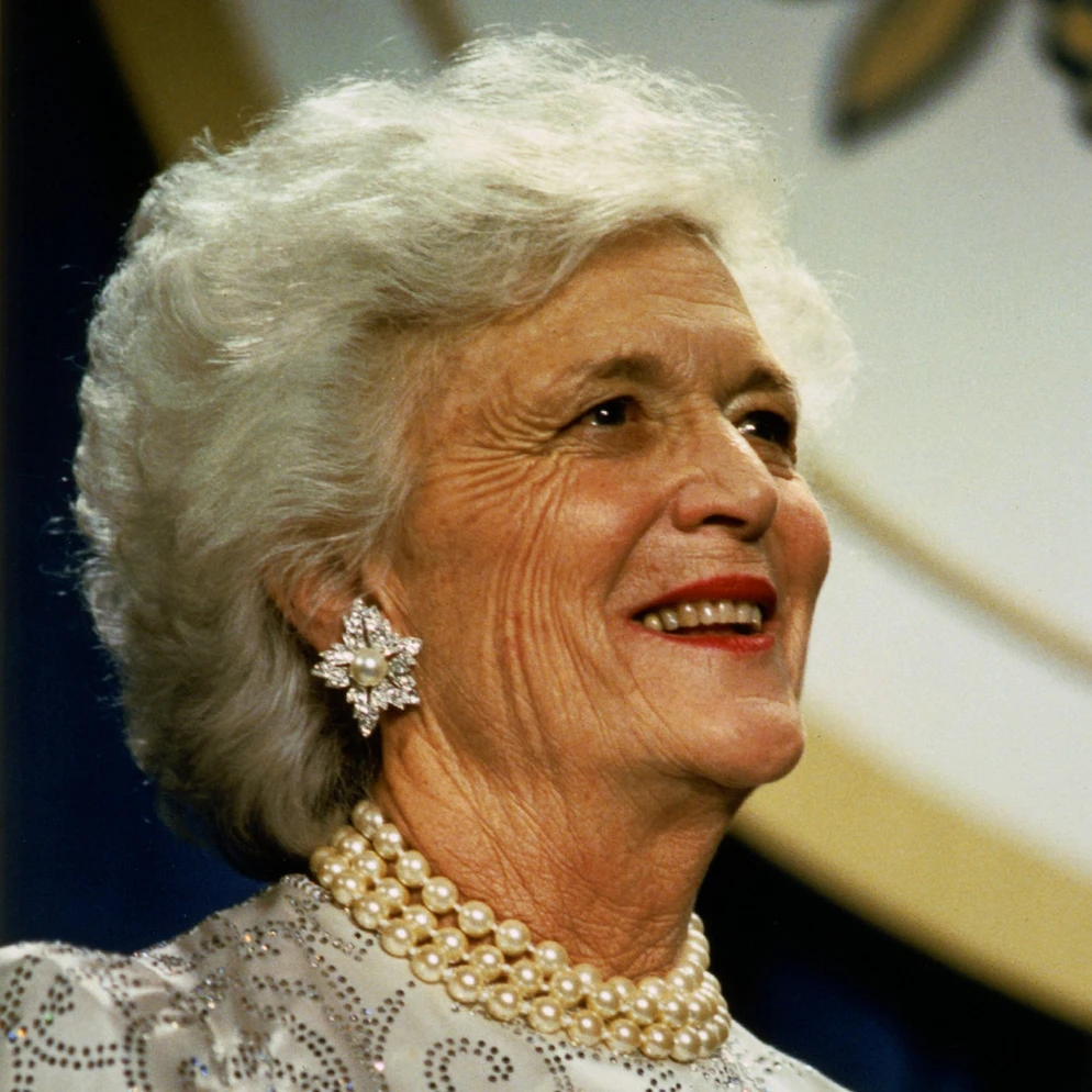 former first lady barbara bush headshot